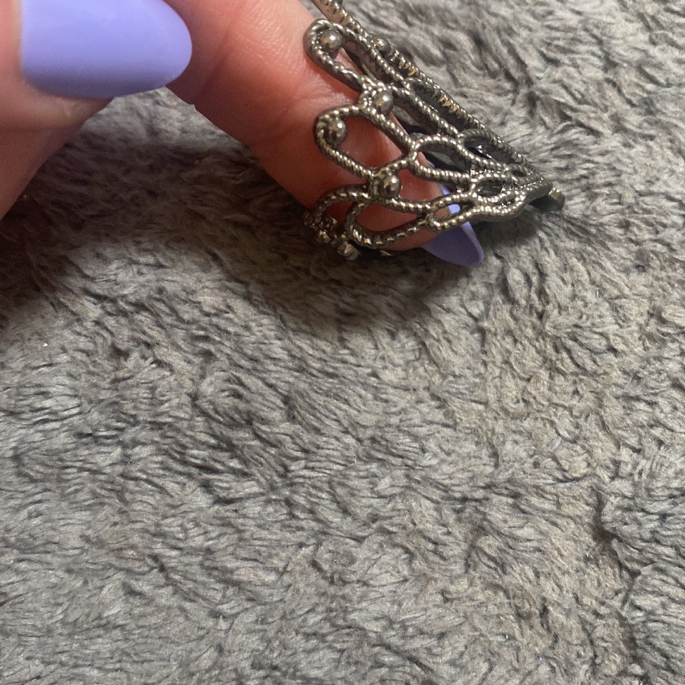 Gorgeous RING! - Picture 3 of 5